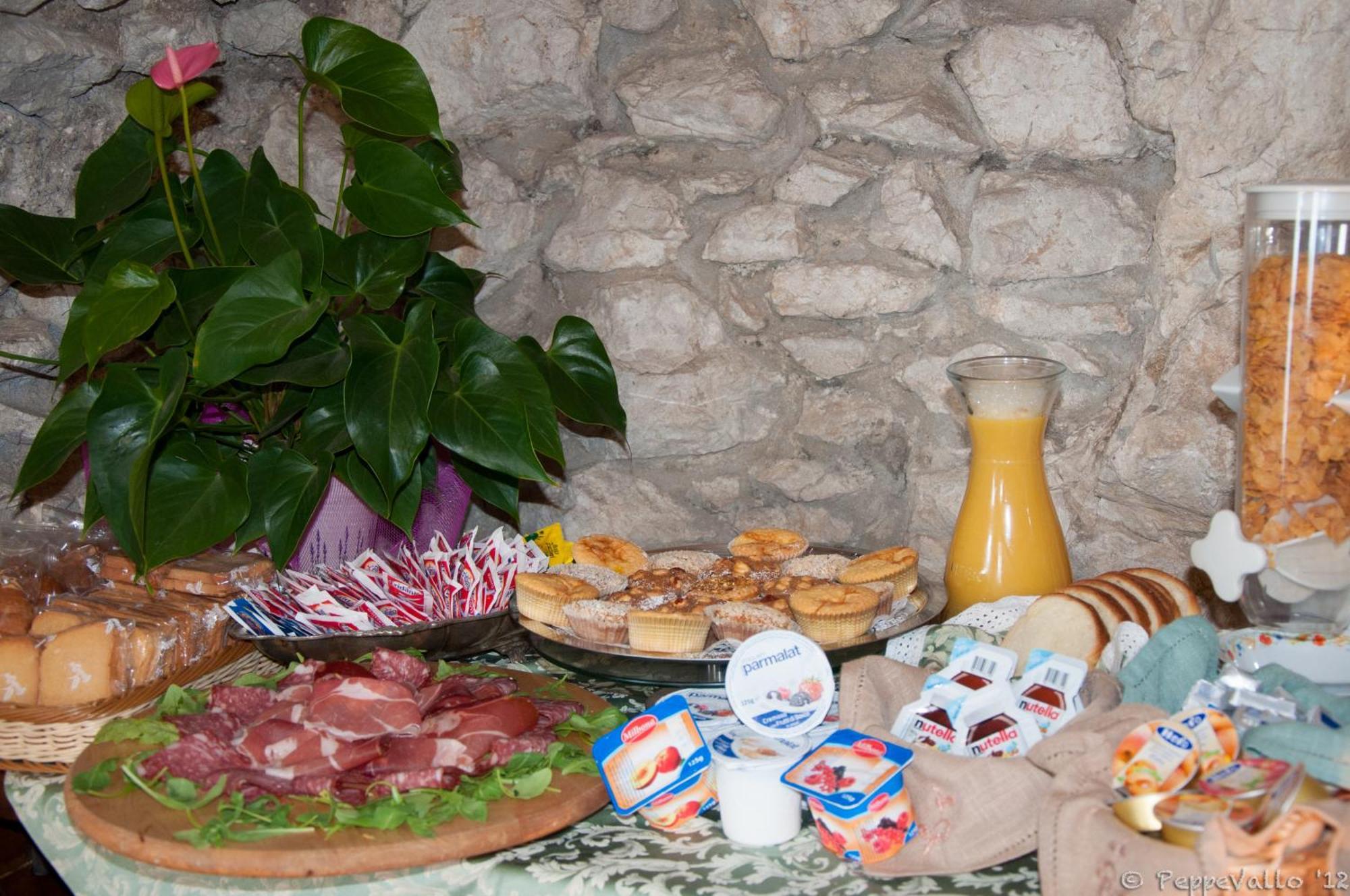 Locanda Dell'Arcangelo Rocca Massima Luaran gambar
